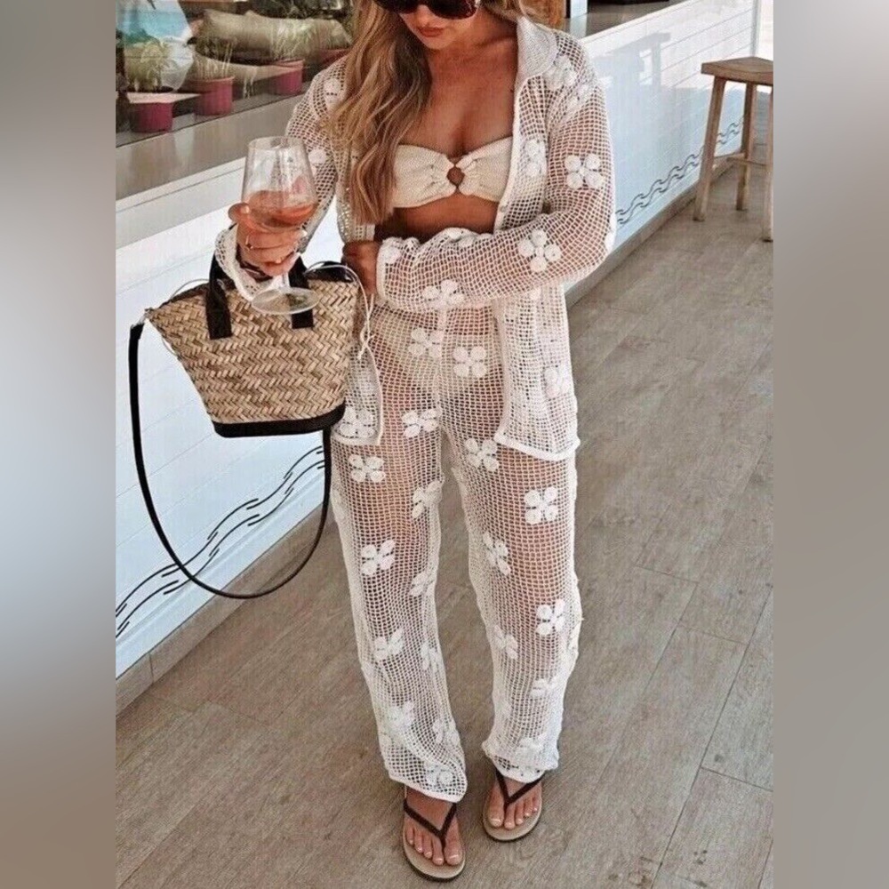NWT Zara White Floral Crochet Pant